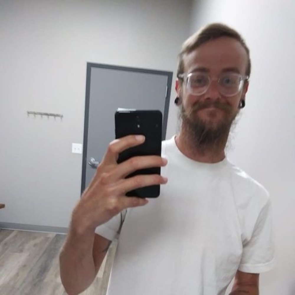 Meet your Posher, Justin